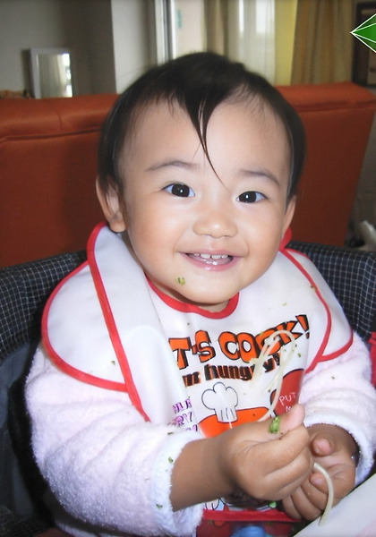 2기생 멤버들의 어린시절 사진