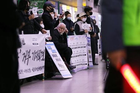 전국장애인차별철폐연대의 지하철 탑승 시위 재개, 서울시 엄정 대처 예고