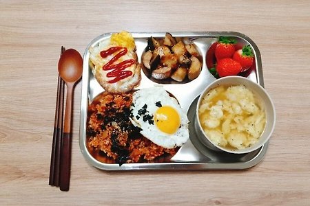 정량만 먹게 된다는 식판 다이어트