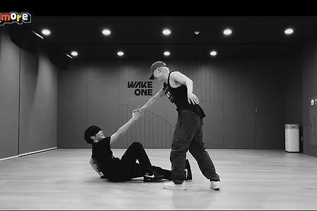 제 38회 골든디스크 | SUNG HAN BIN X SEOK MATTHEW - ‘Intro’ Performance Practice