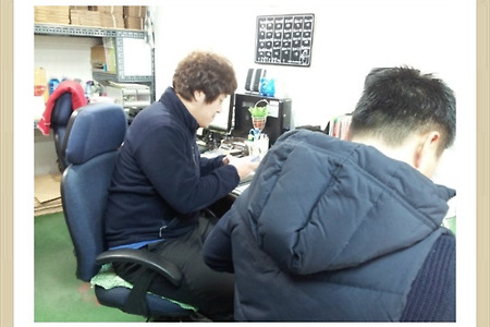 <'3월, 대전에서 방문해 주신 고객님-쏘렌토R 최고급형 차량을 매입하며><정직한중고차 전국 매입, 중고차판매시세를 친절하게 알려드립니다><신차,중고차 할부 구입할때 고려할점>