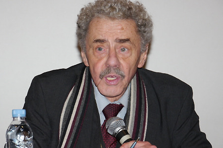 &ldquo;타르코프스키는 모순된 것을 하나의 통일체로 묘사했다&rdquo;