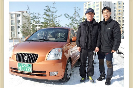 <충남 계룡대에서 방문해 주신 고객님 - 모닝차량을 판매하며><중고차박부장은 폭설속에서도 중고차를 판매한다><중고차 박부장은 고객님께 감동과 사랑을 배달해 드립니다>