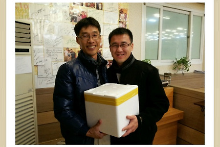 <강원도 춘천에서 방문해 주신 고객님-카니발2 차량을 판매하며><대한민국 최고의 추천베스트딜러 박부장입니다><아름다운 감동을 배달해 드립니다><믿음의 신앙간증을 소개해 드립니다>