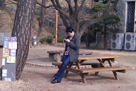 사람을 만나는 것