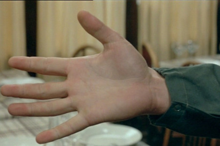 로베르 브레송의 '돈'