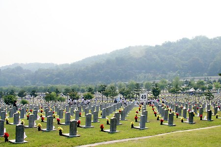 국가권력은 묘지를 필요로 한다.