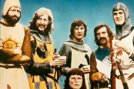 현대 코미디 역사의 전위 - 테리 길리엄의 &lsquo;몬티 파이튼의 성배&rsquo;