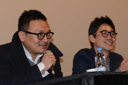 [시네토크] 나를 영화로 이끌었던 영화다 - 이해영 감독과 배우 신하균이 선택한 <부기 나이트> 시네토크