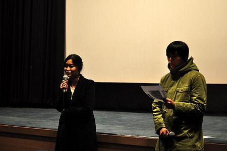 다큐멘터리와 극영화의 경계에 놓인 청춘들의 음악 이야기