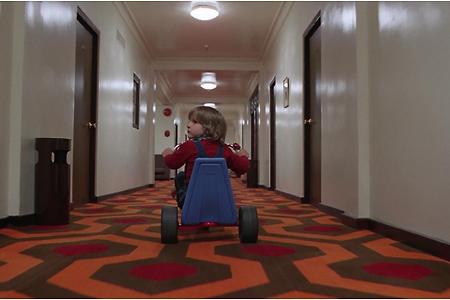 [Review] 가족 집단의 붕괴를 다룬 영화 - 스탠리 큐브릭의 <샤이닝>