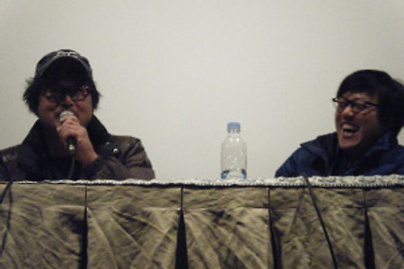 해피엔딩처럼 보이나 불안한 공기가 감도는 영화다