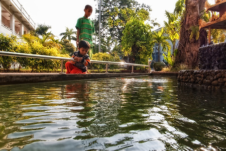 [GRD3] 아이 그리고 연못 @ 미얀마, 만달레이