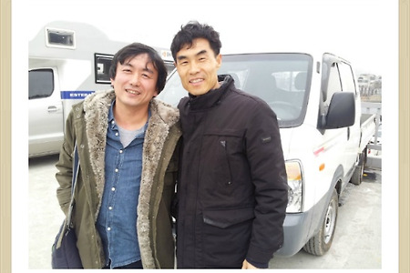 <'2월 충남 금산에서 방문해 주신 고객님-포터2 CRDI 더블캡 차량을 판매하며><전통 한옥집을 지어 드립니다-장인정신을 가지고 일합니다><믿고 신뢰할 수 있는 중고차 딜러 1순위-즐거운자동차..
