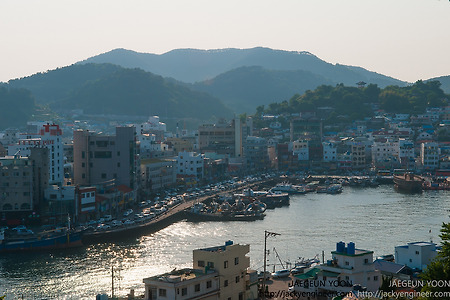 통영항으로 기억합니다.