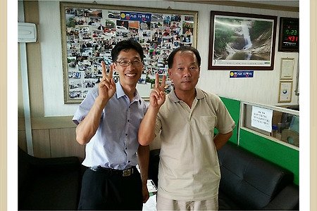 <즐거운자동차.com은 고객님들을 통한 판매수익금으로 국내외 개척교회와 해외선교사님들을 후원하고 있습니다><올뉴모닝 차량을 판매하며-대전에서 방문해 주신 고객님><신뢰를 먹고사는 사..