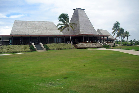 피지에는 아름다운 자연을 품은 골프장이 많다.