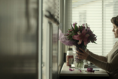 [리뷰] 죽은 자를 떠나보내는 시간 -욘 가라뇨와 호세 마리 고에나가의 <플라워>