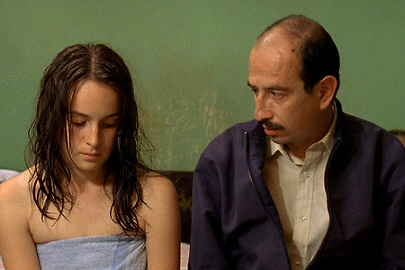 [리뷰] <상그레> - 포장 없이 현실을 파고드는 힘