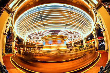 [NX1] a merry-go-round