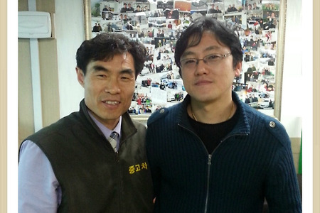 <'3월,경북 대구에서 방문해 주신 고객님-트라제XG 차량을 판매하며><중고차는 맘에 쏙드는 차가 있으면, 바로 계약하셔도 됩니다!><좋은 중고차 차량은 사람을 기다려 주지는 않습니다>
