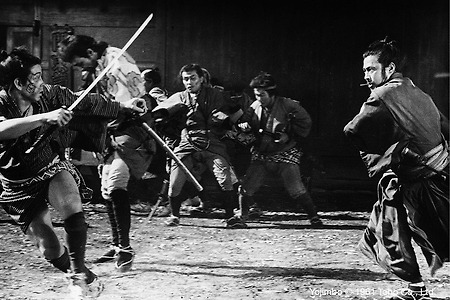 [리뷰]구로사와 아키라 영화의 매력 - 와이드 액션의 긴장감 <요짐보>