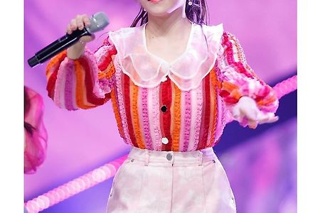 190411 조유리 엠카에서