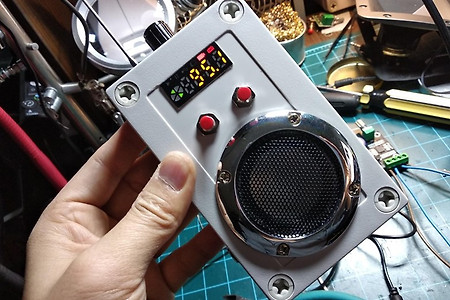 [DIY] 휴대용 라디오 만들기 (카페발 효도 라디오 모듈 + 2인치 스피커)
