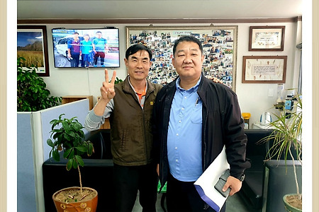 대전중부자동차매매시장 동하모터스(즐거운 자동차) 박세종 부장은 비오는 날도 즐겁습니다