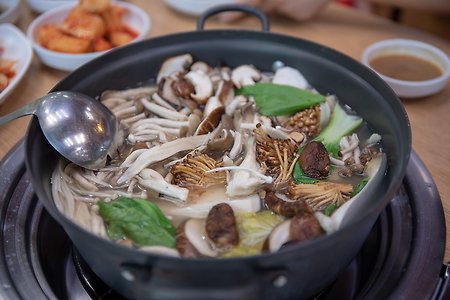 군포 당정동 맛집 홍성 참숯 갈비 : 시원한 국물의 샤브샤브로 점심 식사를!