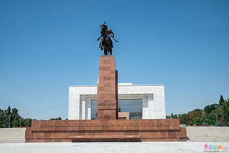 [키르기스스탄] 알라-토 광장 (Ала-Тоо Аянты)