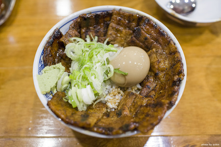 합정 일본식 숯불 돼지고기 덮밥 맛집 '스미비부타동'