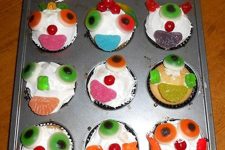 [추억 포스팅] 미국의 즐거운 할로윈 - 아이들의 으히히히 컵케이크 & 사탕타기 준비
