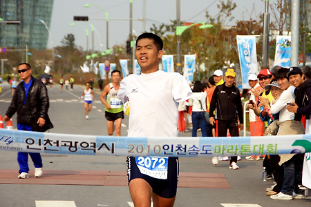 장애의 극복 (송도마라톤대회. 2010.10.17.일)