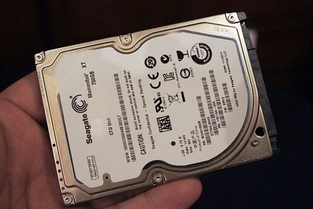 SSD와 HDD의 두번째 만남, 모멘터스 XT 2세대