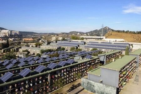 에너지를 생산하는 묘지 - 스페인 '태양의 묘지'