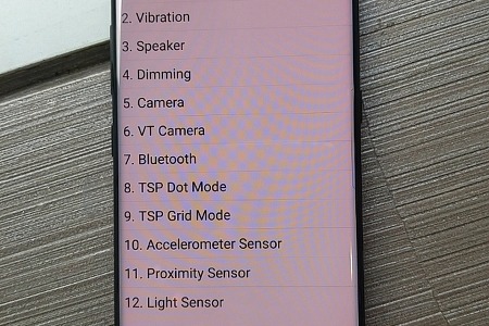 갤럭시 S8 붉은 액정 논란 ,  내 폰도  벚꽃 에디션?