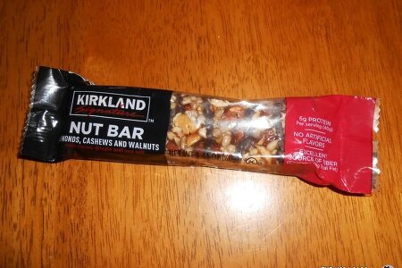 Kirkland Signature Nut Bar "Almonds, Cashews and Walnuts" 넛바