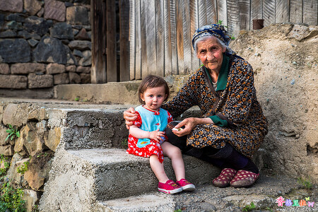 [아르메니아] 할머니와 손녀