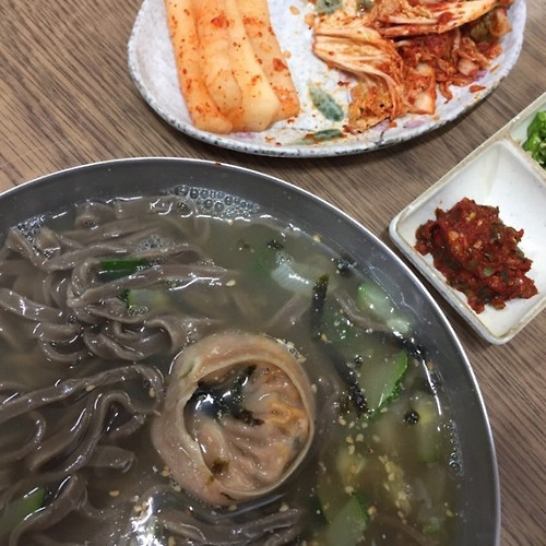 가음정 시장/ 옹심이칼국수