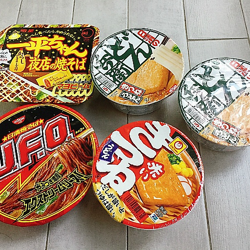 일본 컵라면 ... (닛신 U.F.O & 묘죠 잇페이짱  야끼소바 ) 비교후기
