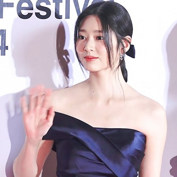 김민주 움짤