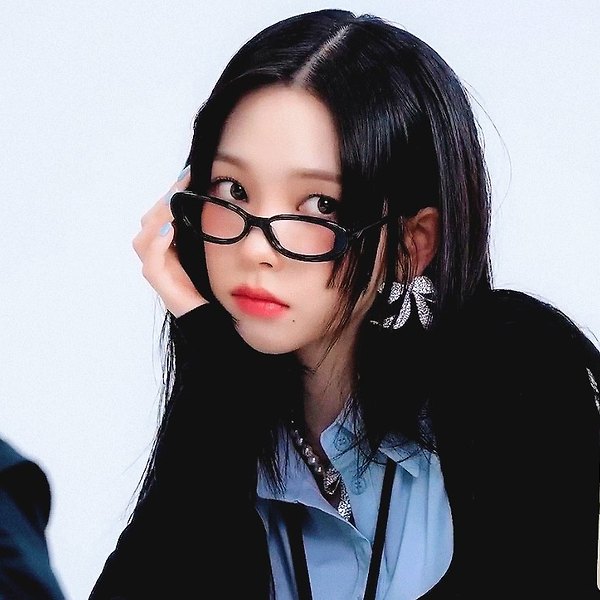 에스파 카리나 움짤