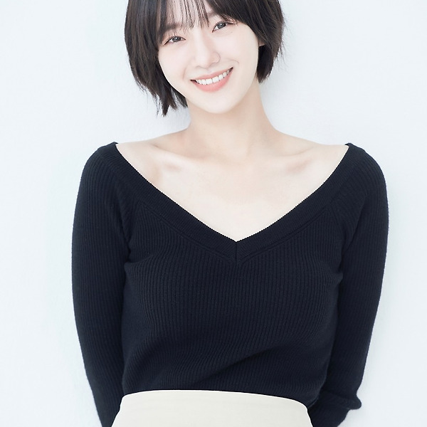 박규영(Park Kyu-young) 사이코지만 괜찮아 인터뷰 고화질 화보 9장