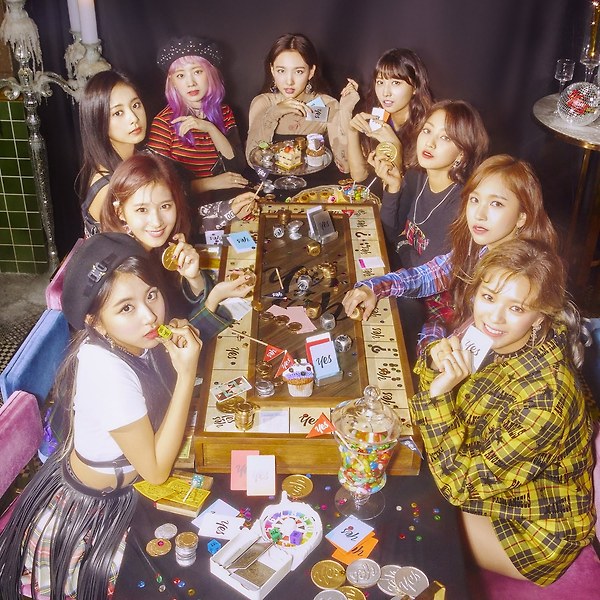 트와이스 YES or YES 티저 고화질 10장