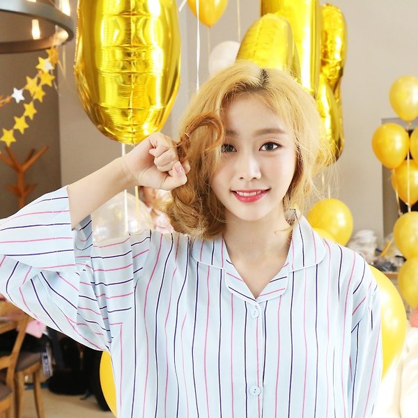 러블리즈 2018 시즌 그리팅 비하인드 고화질 253장