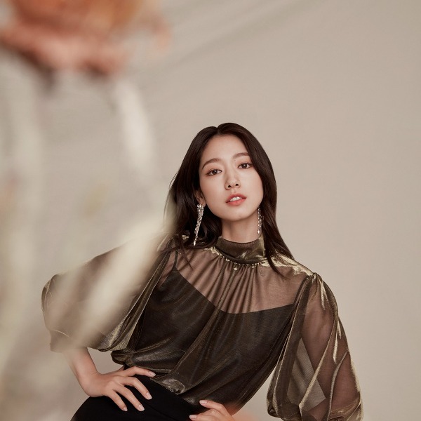 박신혜(Park Shin-hye) 모조에스핀 2020 가을 컬렉션 고화질 화보A 10장