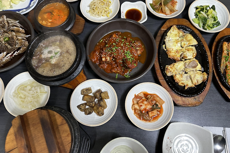 이천 푸짐한 상차림의 쌀밥 한정식 맛집, <돌솥밥 시골밥상> 솔직 후기