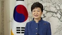 박근혜 대통령의 한중일 3개국 정상회담 제안에 대한 일본반응