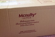 일하면서 자주 마시는 맥널티(Mcnulty)커피 헤이즐넛향 원두커피백